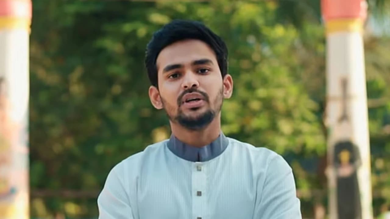 আখতারুজ্জামানকে গ্রেফতার রাজনৈতিক ক্ষমতার প্রদর্শন: আসিফ মাহমুদ আখতারুজ্জামানকে গ্রেফতার রাজনৈতিক ক্ষমতার প্রদর্শন: আসিফ মাহমুদ