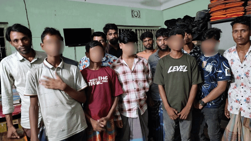 নোয়াখালীতে কিশোর গ্যাংবিরোধী বিশেষ অভিযানে আটক ১৬৩ নোয়াখালীতে কিশোর গ্যাংবিরোধী বিশেষ অভিযানে আটক ১৬৩