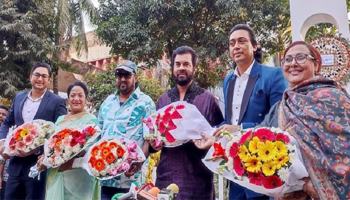 জায়েদদের শপথ পড়ালেন ইলিয়াস কাঞ্চন