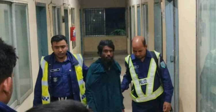 প্রতিবন্ধী শিশুকে ধর্ষণ, বোরকা পরে পালানোর সময় ধর্ষককে গণধোলাই